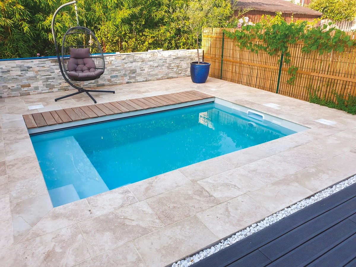 <p>Piscine coque</p>