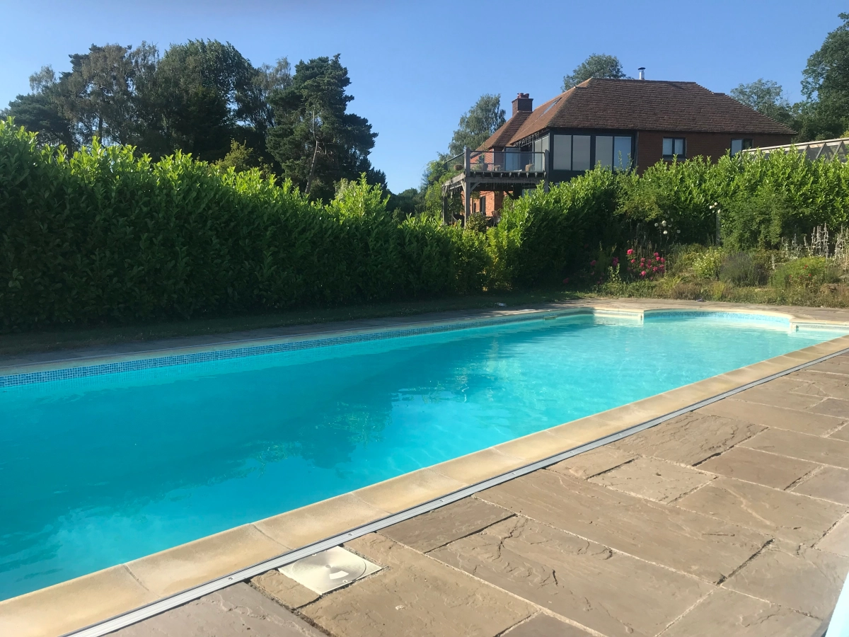 Piscine et spa à Nevers : concevoir un projet sur-mesure dans le Nivernais
